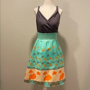 Eva Franco Floral Print Dress 
Taupe top
Orange Poppies Floral Print 
Size 8